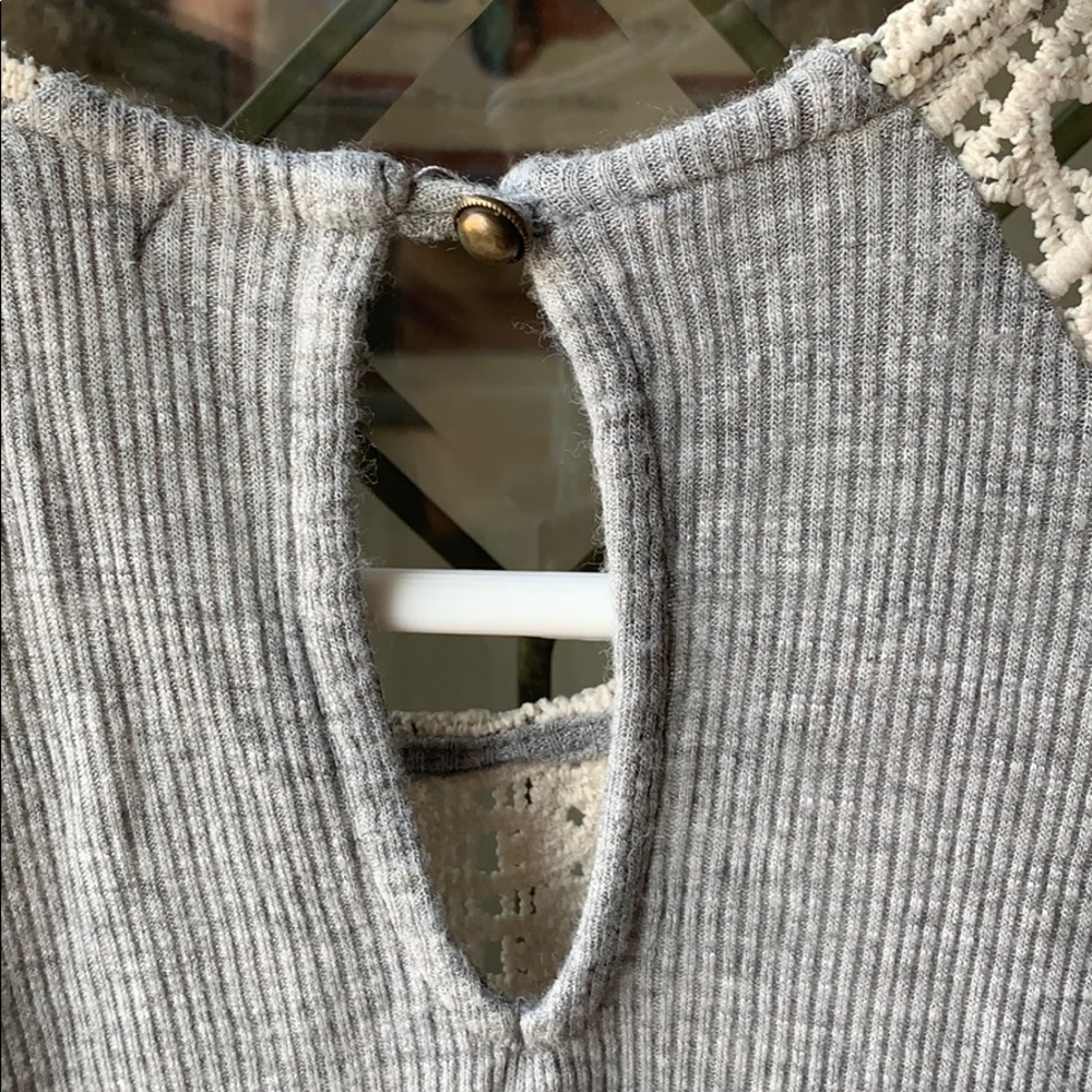 Gray Tanktop - Picture 3 of 5